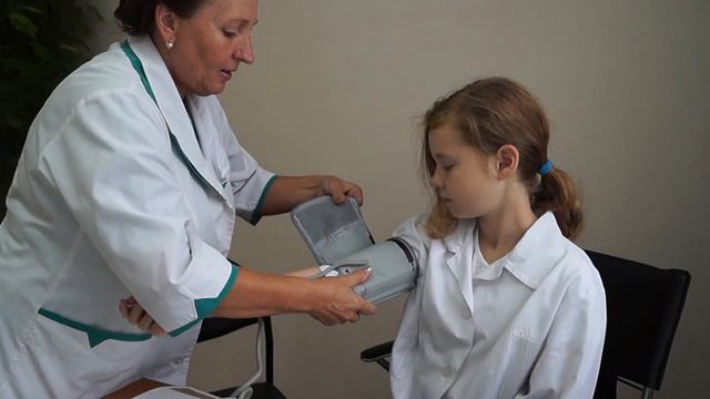 Один день в профессии врача педиатра Ирхужина София смотреть онлайн