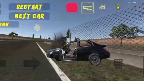 Разрушаю машины в игре Car Crash Simulator 2.