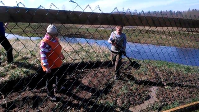 5 мая 2020 г. Разборка у реки с соседом . смотреть онлайн