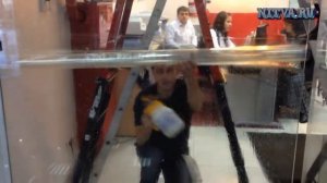 Оклейка окон бронепленкой