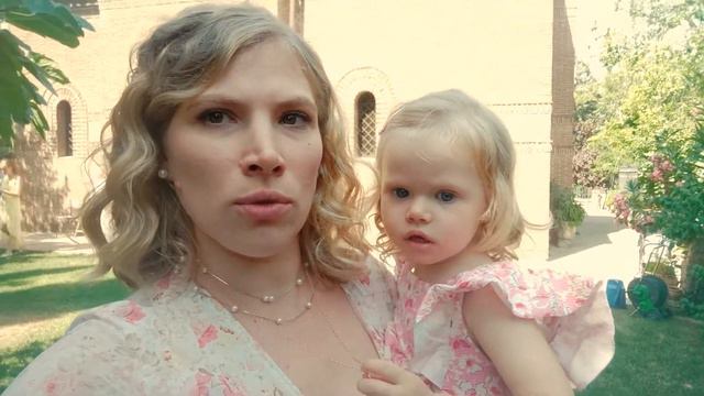 Собираемся на крестины. Нас в дороге укачало. смотреть онлайн