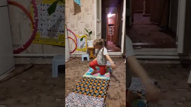 Танец перед сном Аделька смотреть онлайн