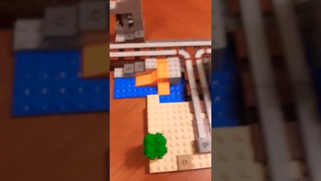 QU #4 LEGO Minecraft The Creeper Mine 21155 смотреть онлайн