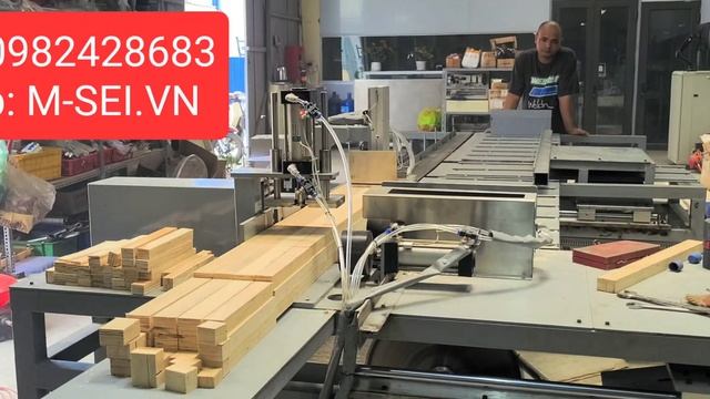 Máy cắt gỗ tự động Tel: 0982428683 смотреть онлайн