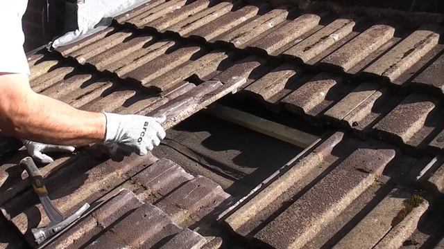 How to replace an interlocking roof tile смотреть онлайн