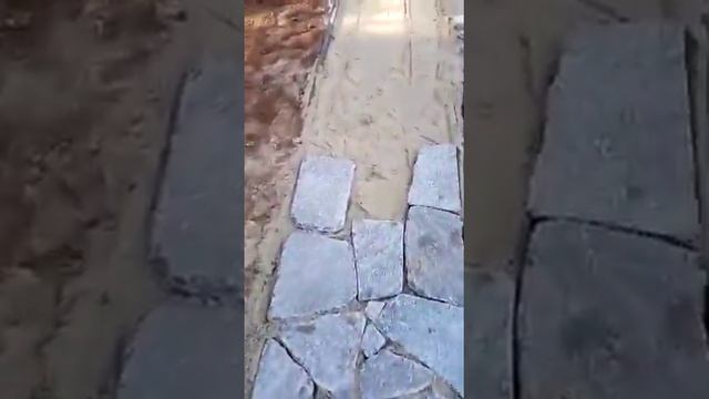 пошаговая дорожка, укладка камня (начало) смотреть онлайн