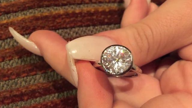 High Quality Round Brilliant 3.5 Carat Cubic Zirconia Solitaire White Gold смотреть онлайн