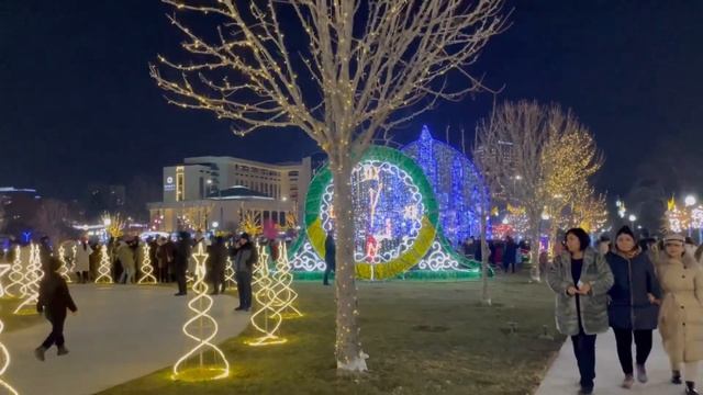 Новогодний Ташкент. Главная елка страны. Узбекистан. Happy New Year. Uzbekistan. Tashkent. смотреть онлайн