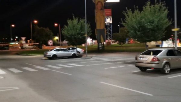 LEXUS LS 460 - Exhaust sound