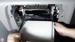 Replace Cabin Air Filter - 2001-2007 Toyota Highlander