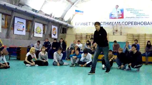 Алексюу vs Артем Постников смотреть онлайн