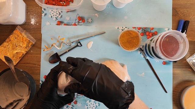 Золотая поталь на гипсе при заливке. Как нанести? Мастер - Класс смотреть онлайн