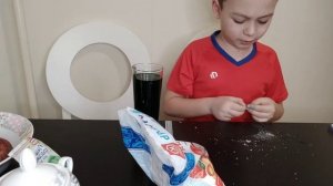 как сделать  кристалл из соли в домашних условиях!!