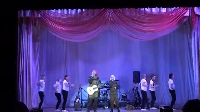 "Песня не знает границ". 5-й конкурсный день. Юлия и Софья Зюзины. "Мой адрес - Советский союз" смотреть онлайн