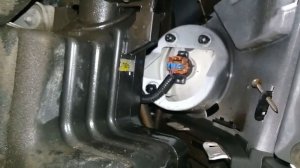 Chevrolet Captiva 2014 года замена ламп в ПТФ на светодиодные(1 из способов)