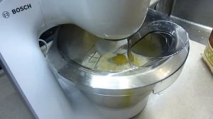 Кухонный комбайн Bosch MUM 54251.Работа насадки венчик. Венчик для белков, теста