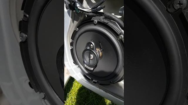 Pioneer TS-A1670F 3-way VW Golf Mk4 смотреть онлайн