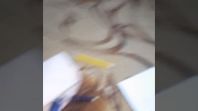 рисуем красками и карандашами кто лучше пишите в комментариях смотреть онлайн