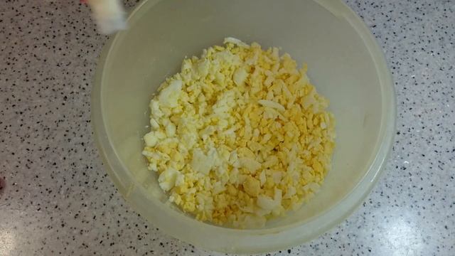 Салат с копчёным мясом и морковью по-корейски смотреть онлайн