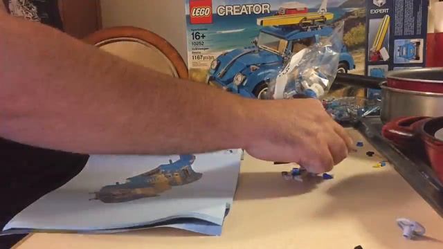 LEGO VW Bug Time-lapse Build смотреть онлайн