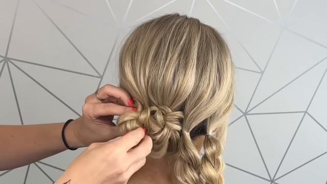 2 Easy Styles For Short Hair! ? смотреть онлайн