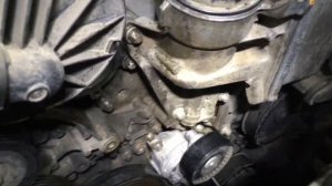 Течёт масляный стакан и теплообменник на двигателе Мерседес м272 w204