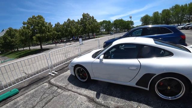 White Porsche Dream Car! смотреть онлайн