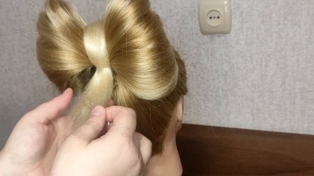 Это ЛЕГКО! Прическа "БАНТ" к Новому году •ВИДЕО 94• смотреть онлайн