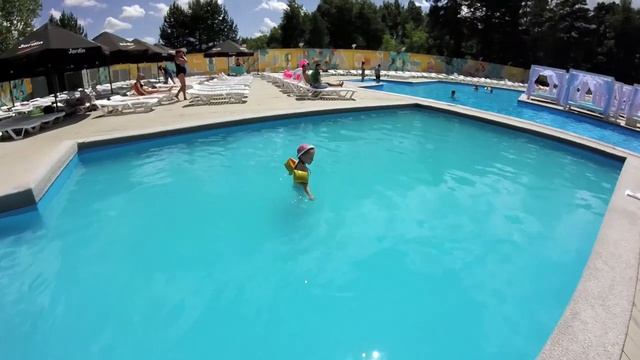 Открытый бассейн в Борзовой заимке "ПЛАНЕТА Q" смотреть онлайн