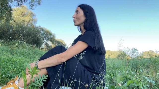 «Август. August.” - маленькая жизнь в две минуты. Стихотворение от души и с душой….. смотреть онлайн