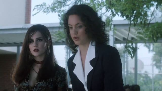 White Oleander - Кручу-Верчу КАТЯ ЛЕЛЬ [MV]