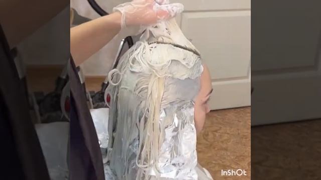 Из меди в холодный блонд , щадящее обесцвечивание волос на 3% в открытой технике смотреть онлайн