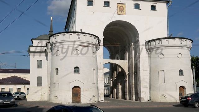 Russia, Vladimir. The Golden Gate is a monument of ancient Russian architecture located in the city смотреть онлайн