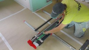 Нужно ли масло для резки плитки. обзор нового плиткореза dlt maxline