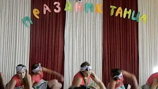 Холи-доли:).MOV смотреть онлайн