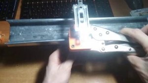 Фиксатор профиля ГКЛ на подвес