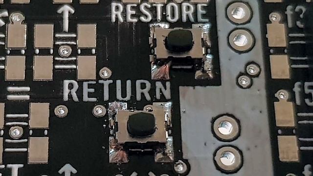 Tiny WORKING keyboard for a Commodore Educator 64 Mini! | Raspberry Pi PET {Quick Bytes} смотреть онлайн