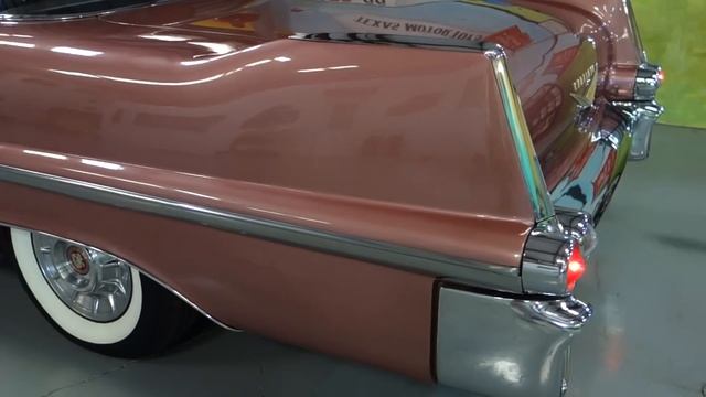 Cruisin' with the King in a 1957 Cadillac / Rob " Elvis " Street смотреть онлайн