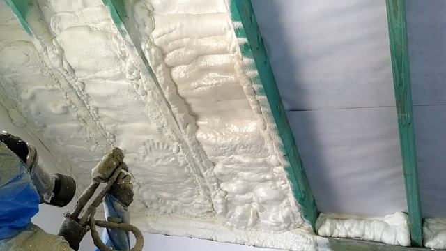 утепление крыши пенополиуретаном смотреть онлайн