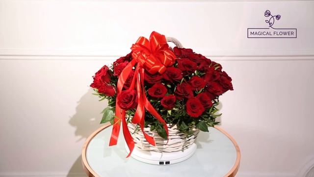 51 красная роза в корзине смотреть онлайн