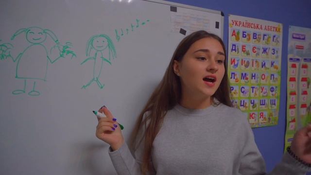 КОРОЛЕВА ШКОЛЫ!! Как стать популярной в школе? смотреть онлайн