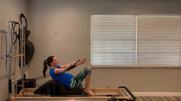 Pilates Arc and Abs - Pilates Reformer Workout #25 (Prop Needed - Pilates Arc)