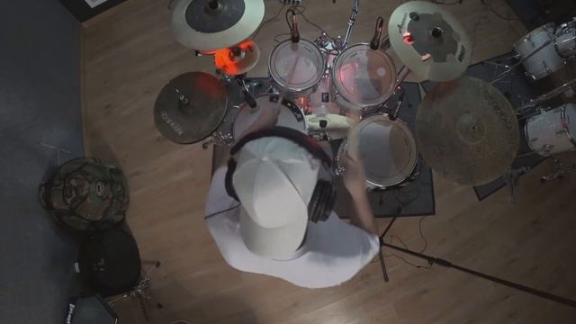 Yuri Antonov - Ne Umirai Lubov - Drum Cover by Artem Chernov смотреть онлайн