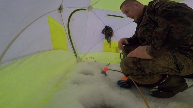КОРЮШКА. озеро ИМАНДРА. "Lake IMANDRA. The first SMELT in 2021." смотреть онлайн