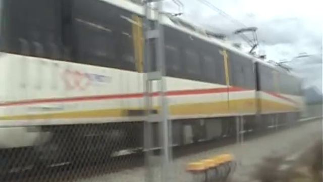 Metro de Palma pasando por Son Sardina y Tren de Sóller (21/2/2010) смотреть онлайн