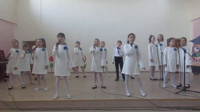 Вокальная группа Непоседы Мы одна семья, смотреть онлайн