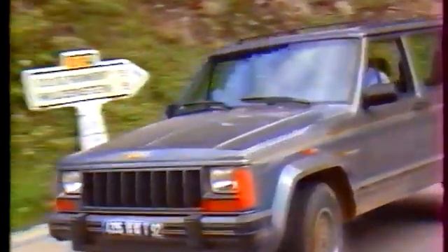 Jeep cherokee chief limited présentée au réseau Renault смотреть онлайн