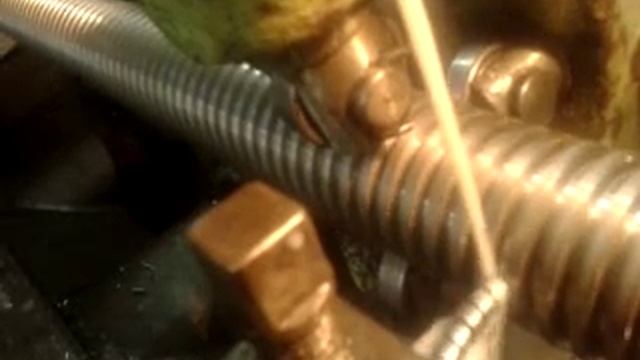 Винт с трапецеидальной резьбой на ДИП-300 смотреть онлайн