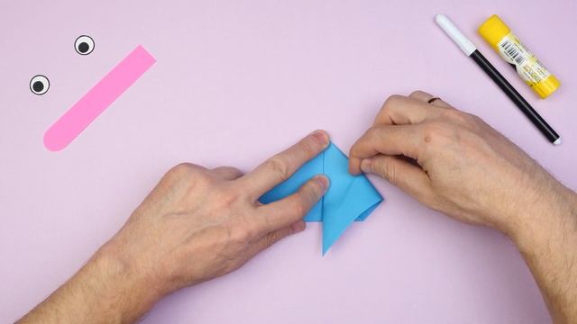 Каркающая ворона из бумаги щелкает клювом | Origami crow simple | DIY cawing crow смотреть онлайн