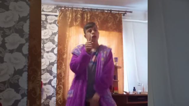 Вот почему мы с мамой плохо общаемся смотреть онлайн